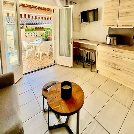 Apartment La Bergerie Cosy - Piscine - Place De Parking - La Pinede - Cap D'agde *
