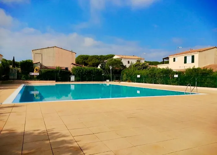 Apartament La Bergerie Cosy - Piscine - Place De Parking - La Pinede - Cap D'agde